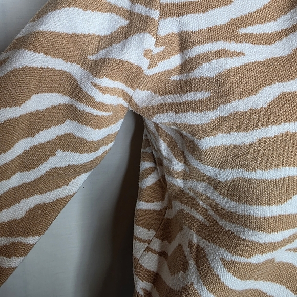 Marc New York Womens Zebra Print Zip Up Sweater Size Small Brown And White - Picture 4 of 8
